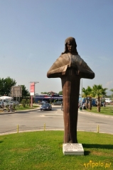 Albania, Tirana - pomnik Matki Teresy