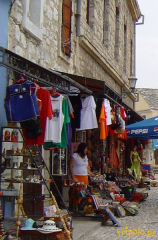 Mostar - handel pamiątkami na starym mieście