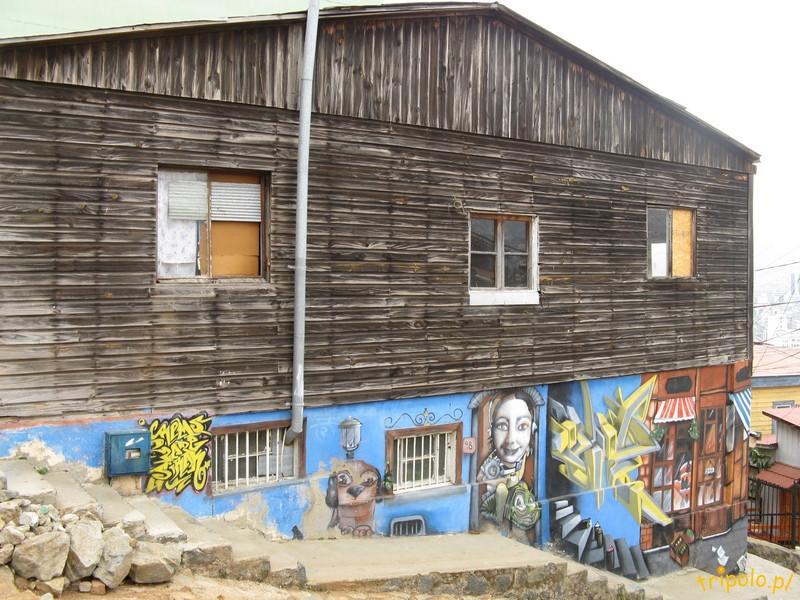 Chile, Valparaiso - zabudowania na wzgórzach