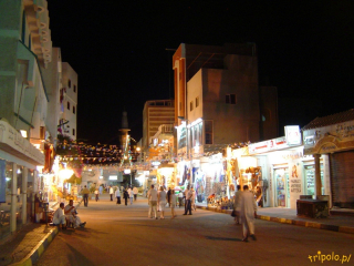 Egipt, Hurghada - centrum miasta wieczorem