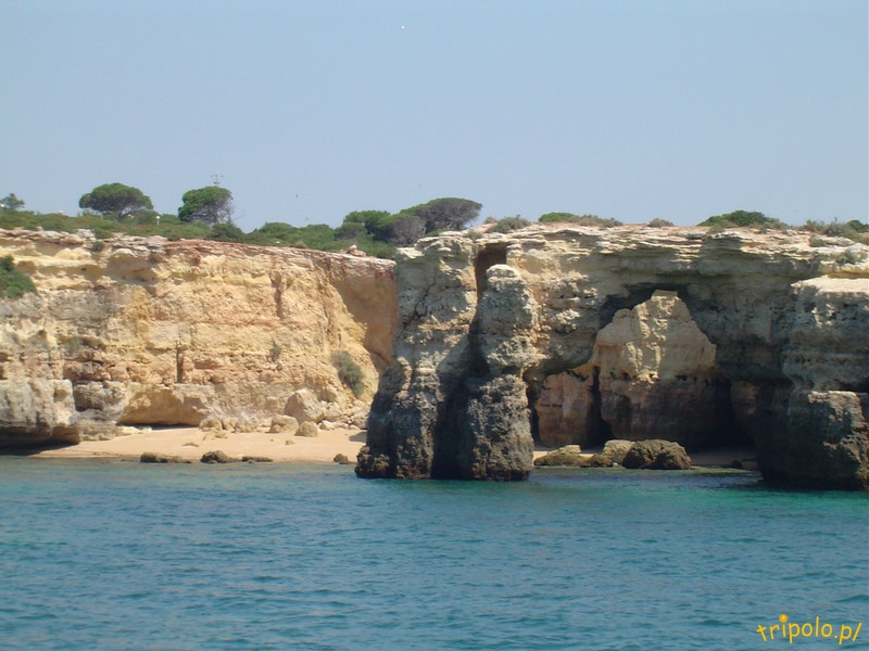 Portugalia, wybrzeże Algarve od strony wody