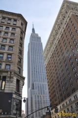 USA, Nowy Jork – Empire State Building z dołu